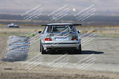media/Oct-26-2025-CalClub SCCA (Sun) [[8ce1e69566]]/Group 2/Grapevine/